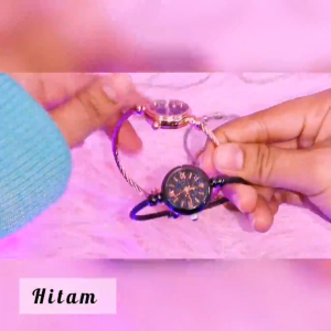 Jam Tangan Kecil Wanita Analog Dial Bulat Model Gelang Fashion Wanita / Jam Tangan Wanita Trend Baru