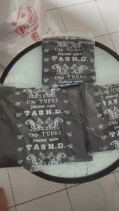 Kantong Plastik Hitam Cap TUPAI - Kantong Plastik uk 15 24 28