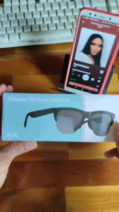 Bluetooth Headset Kacamata Stereo Musik MP3 F-06 TWS Panggilan Bebas Genggam Wireless Nirkabel Waterproop Smart Glassses Kaca Mata Hitam Pintar Olahraga Sports Kacamata Headset Unik Earphone Headphone Murah Terlaris
