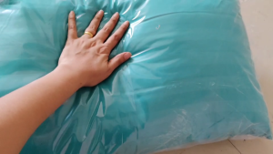 หมอนริ้ว สีสดใส ใบใหญ่มาก ใยสังเคราะห์ นุ่ม ขนาด 40*60 ซม。