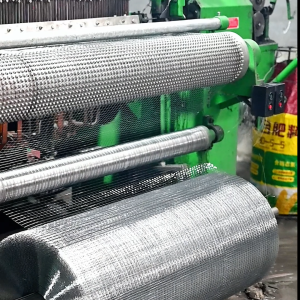 Hot Dipped Galvanized Wire Mesh Chicken Wire  Animal Fence Security Fence Farm Cage Thick Coating Welded Wire Welded Wire