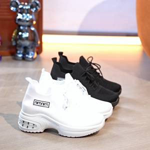 รองเท้าผ้าใบแฟชั่นผู้หญิง รองเท้าผ้าใบสไตล์เกาหลี