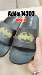 VIDVIEW !!ลดสนั่น!! รองเท้าแตะชาย Adda 14303  แบบสวม เบอร์ 40-44 เนื้อยาง ลายแบทแมน ลิขสิทธิ์แท้ รองเท้าลายการ์ตูน แฟชั่น Batman