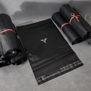 Polymailer Hitam 25x40 Plastik Packing Online isi 100 / Amplop Lem Seal / Kualitas Medium