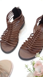 4 สี แบบสั้น รองเท้า PK3001 สำหรับการดูเปรี้ยว และมีฝีมือ งานฝีมือ คนไทย