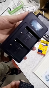 PALO Baterai Fujifilm NP-W126 NP-W126s: Pengisi Daya Kamera dengan 2 Slot & Layar LED