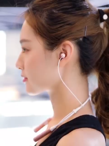 Tai nghe Bluetooth Roman Z6000 tích hợp micro hỗ trợ rung khi có cuộc gọi kết nối cùng lúc 2 thiết bị - Hàng chính hãng