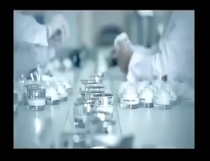 [SG STOCK]Black hair spray Polygonum Multiflorum Essence Natural Plant gray hair to black hair prevent hair loss care