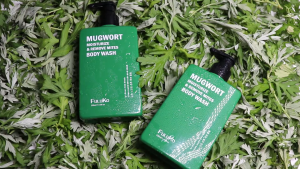 FULUKO เจลอาบน้ำโกฐจุฬาลัมพา ลดการเกิดสิว ซ่อมแซมผิวที่ถูกทำลาย Acne ARTEMISIA ARGYI Shower Gel 330ml