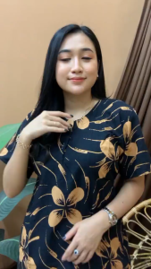 Radeva Gallery - Setelan Baju Tidur Wanita Dewasa Babydoll One Set Santai Kekinian Busui Kancing Depan Rayon Adem Panjang Celana Nyaman Lembut Motif Pendek