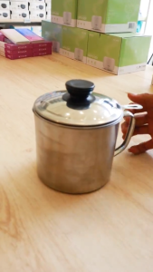 Oil Pot 1.3L Tempat Saringan Minyak Bekas Gorengan/ Wadah Penyaring Minyak Stainless Steel