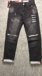 Celana Panjang Pria Jeans Sobek Tidak Tembus & Ripeed Jeans Terbaru 2024