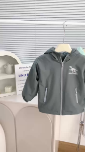 Áo Khoác Gió Lót Nỉ Cho Bé Trai Bé Gái Áo In Hình Máy Múc Cho Bé Từ 10 đến 27kg SUMO KIDS