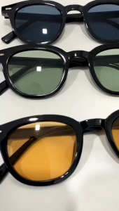 TRENDY Kacamata Wanita Pria Anti Sunglasses Dengan Fashion Sunglasses Kacamata Hitam
