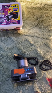 ไฟฉายคาดหัวยี่ห้อ HL รุ่น HL-655(1800W) และ รุ่น HL-656(2800W)  ซูมได้ กันน้ำ กันฝน มีจอ สถานะแสดง % แบตเตอรี่