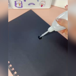 พร้อมส่งปากกากาว Glue Pen รูปทรงปากกา เหนียว ติดแน่น ใช้งานสะดวก ลายการ์ตูนน่ารักGP01