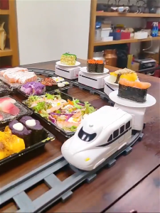 Rotary Sushi Toy Pretend Play Electric Track Trains Rotary Rail Car Sushi Rail Simulation Model Toy For Childrens