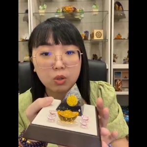 玄数女王 大地之血金字塔奥根  Women Crystal Orgone 主要帮助女性照顾子宫的一款水晶奥根摆件 This crystal orgone is primarily designed to help women care