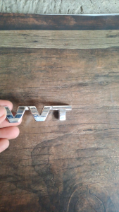 Emblem VVT Suzuki: Menambahkan Elegan pada Mobil Anda