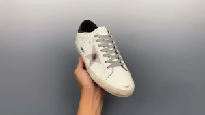 Golden Goose Deluxe Brand SStar Retro Sneakers: Comfortable & Stylish Casual Footwear