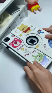 🔥ส่งจากไทย🔥Winnie การ์ตูน สติ๊กเกอร์ เคส for iPad air7 2025 11 pro 2024 11 10.2 Gen11 10 9 8 2022 2021 เคสไอแพด Air4 5 6 10.9 Pro 11 Case การหมุน 360 น่ารัก