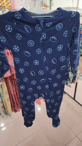 (มือ1 ราคาถูก)ชุดหมี/ชุดนอนเด็กทารกผ้านิ่ม บอดี้สูทคลุมเท้าทารก 0-3-6-9 เดือน