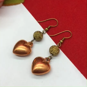 ต่างหูทองเหลืองห้อยหัวใจ ขนาด 1.5x3 cm ต่างหูห้อยระย้า งานแฟชั่น ทองโบราณ งานดิบไม่ชุบ พร้อมส่ง