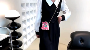 Tas Lotso Toy/Tas Selempang Gemoy + Gratis Box/Tas Selempang Mini imut Tas Bahu Anak Kecil Crossbody & Shoulder Bags Wallets Tas Bahu Wanit Lotso Tas Mini Lucu Kartun