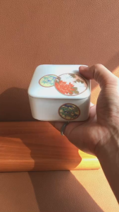 [Hàng Hiệu FUKAGAWA] 01 Chiếc Hộp Tinh Tế Hoạ Tiết Cúc Trúc Trưng Bày triện núi Phú Sĩ