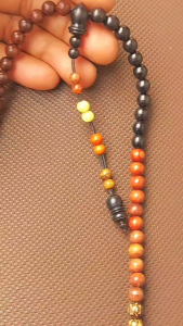 Tasbih Kalung Kayu Kombinasi 9 Macam Bertuah Ukuran 06mm - Muslim Cantik
