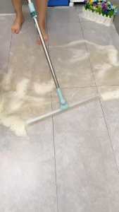 Long Handle Glass Squeegee: A Comprehensive Guide