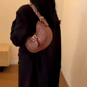 TAS SELEMPANG WANITA IMPORT / TAS BAHU WANITA IMPORT / TAS SHOULDER BAG WANITA / TAS FASHION WANITA KEKINIAN