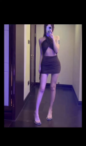 Đầm cổ yếm gợi cảm hot girl khoét rỗng khoe ngực chữ V khoét hông ôm sát váy