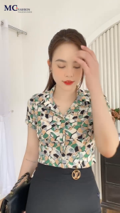[ÁO SƠ MI HÀNG CHÍNH HÃNG] Áo sơ mi công sở nữ ngắn tay họa tiết hình khối siêu lụa mềm mát ôm form  xanh là và nâu 721