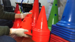 1  chiếc nấm tập Marker cone chơi thể thao Bóng Đá Rào Cản Nhựa