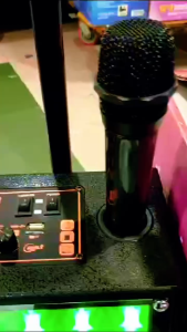 NEW STOCK WIRELESS HIGH POWER SPEAKER LUCES RGB NDR-H08 40W HIGH POWER 8 WIRELESS BLUETOTTH SPEAKER WITH SCREEN