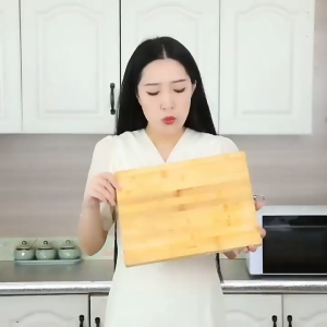 New kitchen cutting board anti-mold anti-slip bone-chopping upright round plastic cutting board no slag double-sided PE cutting board ready for sale