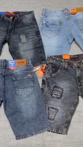 JEANS PENDEK PRIA PREMIUM//JEANS PENDEK RIPPED SOBEK TERBARU//CELANA PENDEK DISTRO//JEANS PENDEK RIPPED SOBEK HUGO BLESS DENIM//JEANS PENDEK GAUL DAN KEREN KEKINIAN