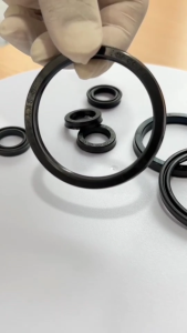 SKY 35-45-6 ซีลยูคัพยาง(NBR ) ซีลแกน&ซีลลูกสูบ /piston & rod seal (1ชิ้น)