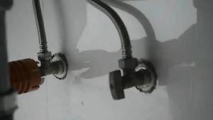 Cờ lê đa năng vặn dây cấp nước Dụng Cụ Tháo Lắp Vòi Nước ĐA NĂNG Cờ lê chìm 5in1