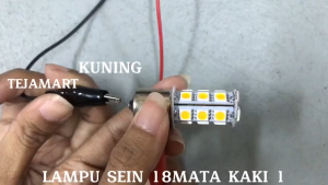 LAMPU SEIN MUNDUR KAKI 1 LED BAYONET 18 TITIK NYALA MANTENG 12VOLT