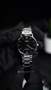 Jam Tangan Pria Casio MTP-VT01D-1B Black Dial Silver Stainless Steel Strap