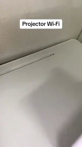 VBELL โฮมเธียเตอร์ขนาดเล็ก 1080P พกพาได้ แสดงผลบนทีวีและโทรศัพท์มือถือ HD โปรเจคเตอร์ รองรับ HDMI/AV/VGA/USB/TF สำหรับสำนักงาน/บ้าน เลนส์เคลือบแก้วเต็มรูปแบบ ระบบปฏิบัติการอัจฉริยะ เชื่อมต่อ WIFI + Bluetooth เสียงรบกวนต่ำ คุณภาพเป็นอันดับหนึ่ง