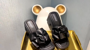 YoungShoes รองเท้าแตะส้นสูงแฟชั่นฤดูร้อนใหม่สำหรับผู้หญิงส้นหนาใส่สบายดีไซน์ลายคลื่นมี 5 สีให้เลือก