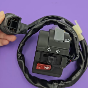 YAMAHA FZ150i V3 2TP-H3972-00 HANDLE HORN LIGHT SWITCH HON LAMPU SUIS L/H KIRI 100% ORIGINAL