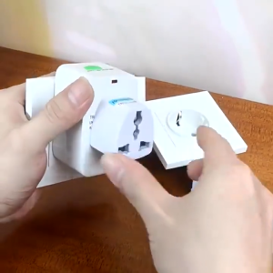 Universal Travel Adaptor Colokan Listrik Adaptor Internasional All In One Multifungsi SH B03
