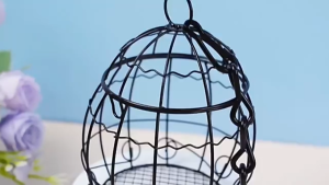 Sturdy Bird Feeder With Metal Ball Outdoor Hook Hanging Bird Feeder Universal Garden Yard Bird Feeder