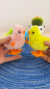 Mainan Anak Ayam Patok Jalan - Anak Ayam Kunci Lompat Jumping Chicken Mainan Anak Ayam Berjalan