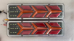 2Pcs Lampu Stop Mobil Pick Up Carry Lampu Stoplamp Pickup 12V Lampu LED Indikator Rem Belakang Pickup L300 TSS FUTURA Grandmax APV Dll