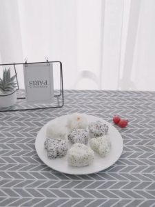 Cetakan nasi kepal segitiga triangle onigiri bento sushi mold E11